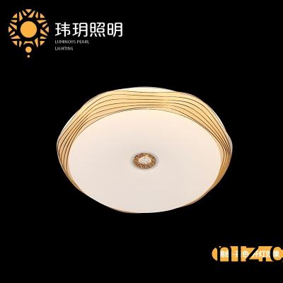 玻瓈(li)材質(zhì)影(ying)響Led吸頂燈(deng)廠傢(jia)的(de)吸(xi)頂燈透光性(xing)